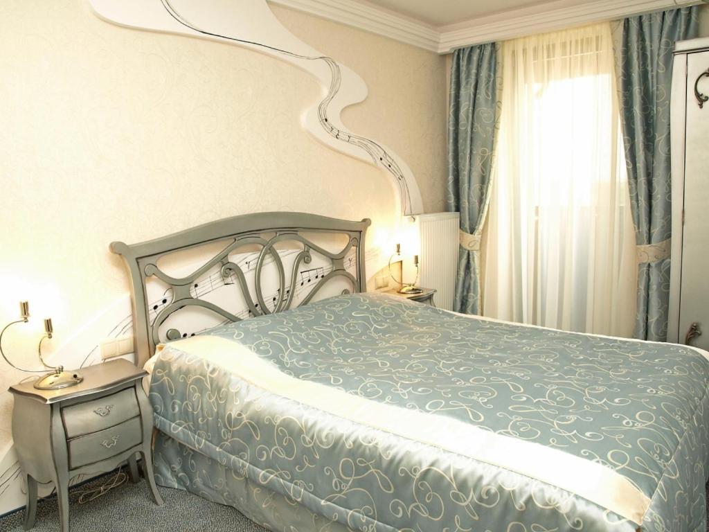 Hotel Fajkier โครตชิตเซ ภายนอก รูปภาพ