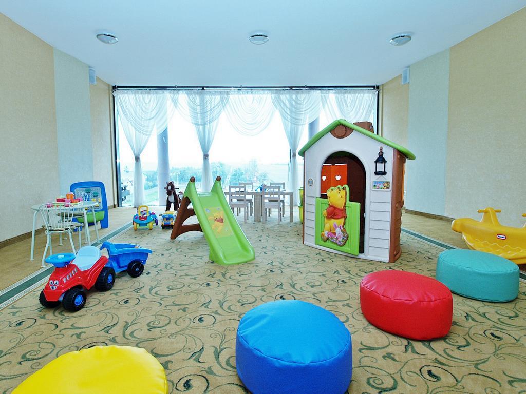 Hotel Fajkier โครตชิตเซ ภายนอก รูปภาพ